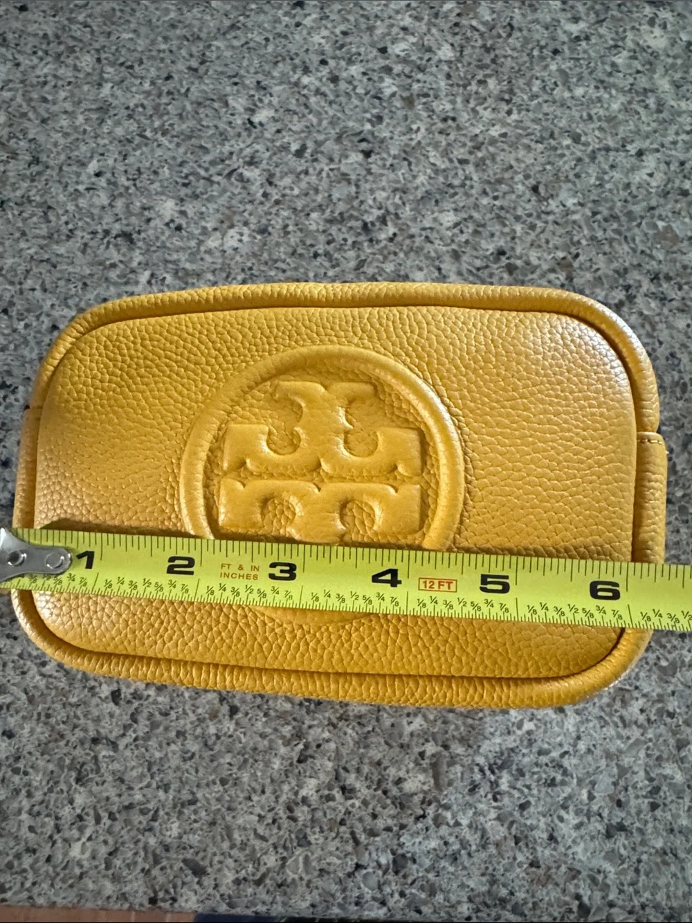💛Tory Burch 🌻Pebbled Leather Logo Camera Bag - Yellow
